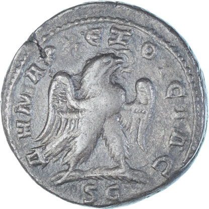 Mince, 
  
  Trajan Decius, 
  
  Tetradrachm